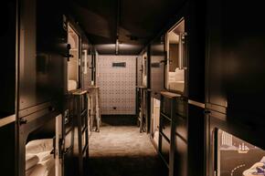 Vorschaubild Capsule-Hotel_Chapter-Lucerne_2024_Lisanne-Vreeke-Photography-32.jpg